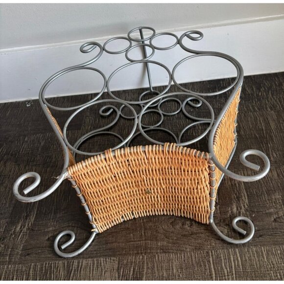 Vintage Wicker Wine Bottle Holder Rack Metal Stand Storage Decor - Picture 4 of 8